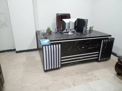 Office Table Hy Bilkul Okay Condition Mea