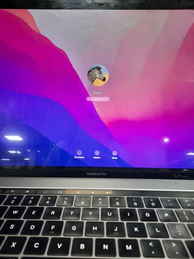 Macbook Pro 15" inch 2016 with charger