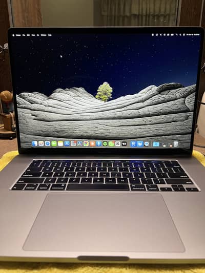 Macbook Pro 16 inch (2019) 32/512