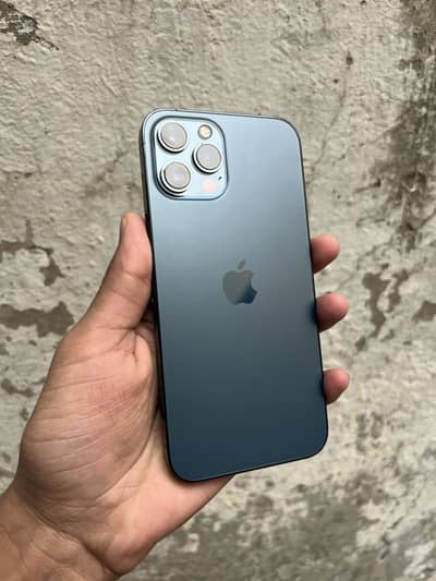 iPhone 12 Pro Max Sim Glitch