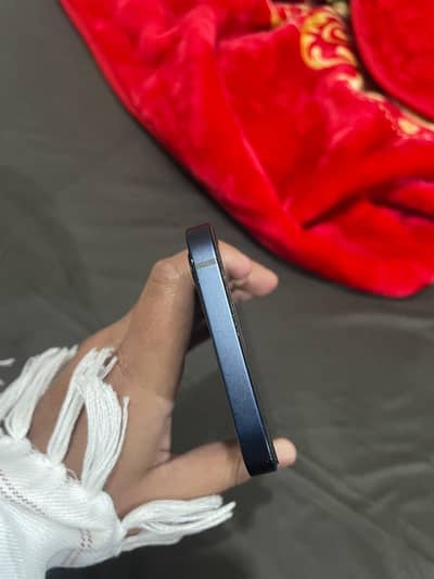 I phone 12 jv 64 gb non active sim time available 79 battery health wa