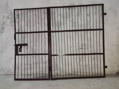 FLAP DOORS FOR ANIMALS