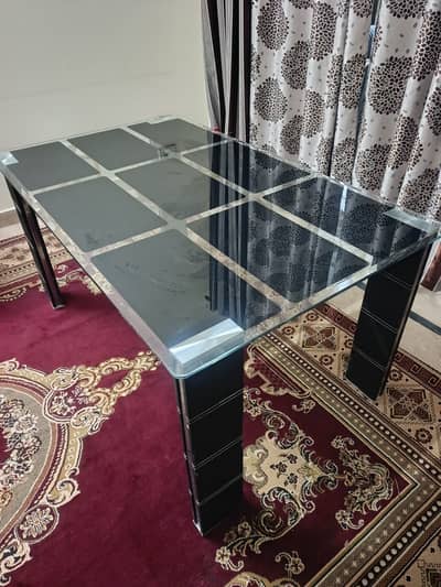 Dinning Table for sale