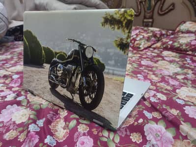 Viglen Ultrabook 1 Core i5 8th gen 8/256 Touch Screen