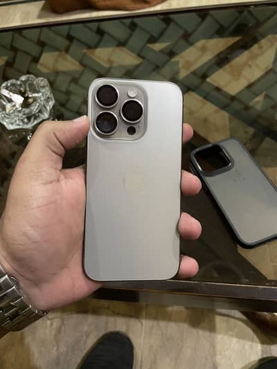 IPHONE 15 pro 128 GB JV