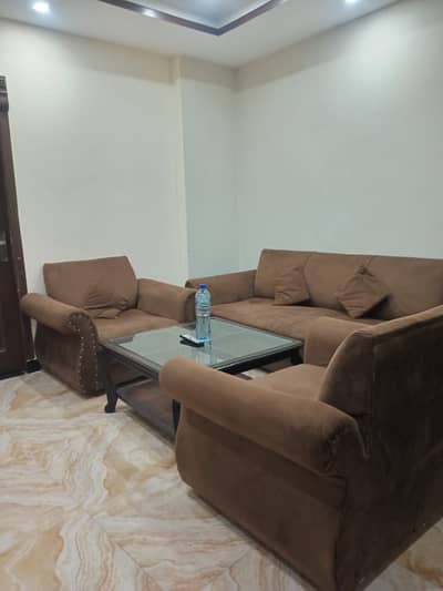 1 bedroom furnished apartment available for rent in bahria town phase 4 civic center