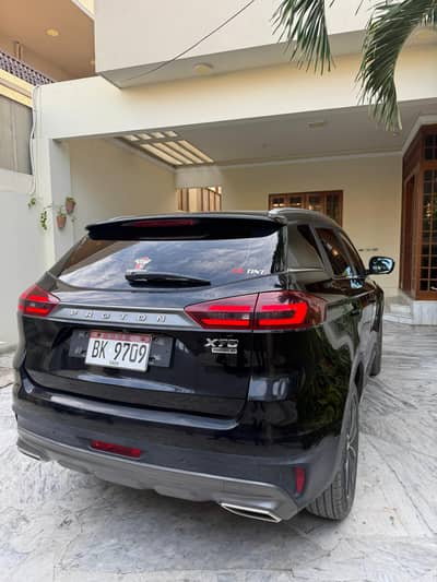 Proton X70 2022 Premium