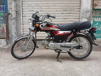 HONDA CD70 2025 model totally genuine