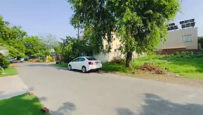 Plot Number Near 819 Prime Location Plot 6