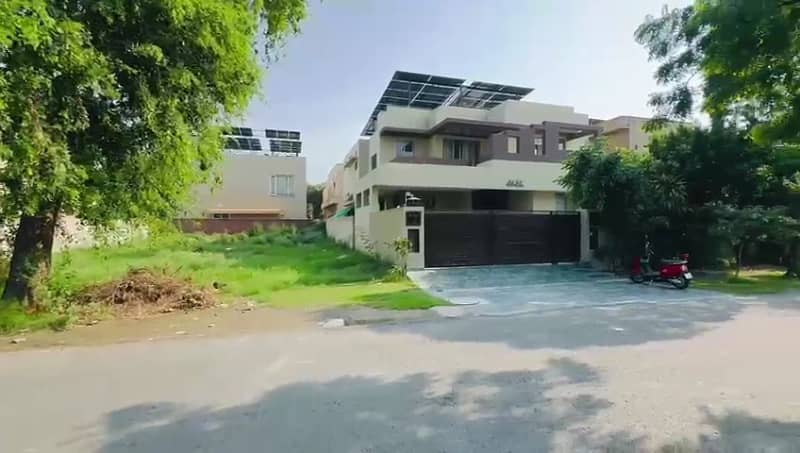 Plot Number Near 819 Prime Location Plot 7