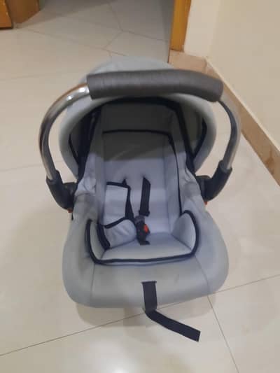Baby carrier/infant car seat