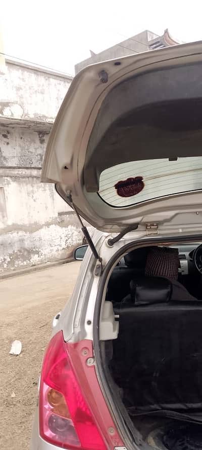 Swift 2014 model DLX