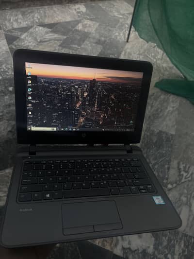 Hp laptop core i3 6th gen