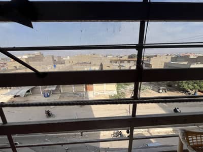 Corner Flat for Sale with Solar – Prime Location, Surjani Town(Sec 7B)