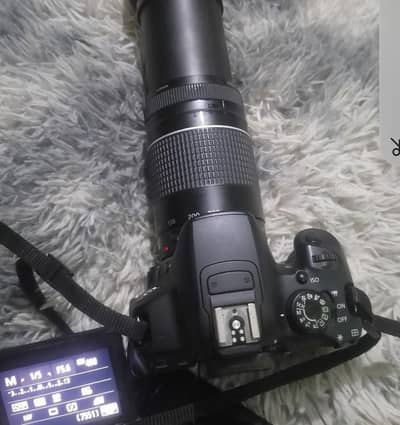 CANON 700D DSLR CAMERA