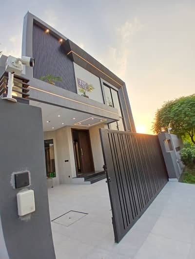 100% Original Picture 10 Marla Extra Modern Luxury House For Sale In DHA Phase 7 Top Location