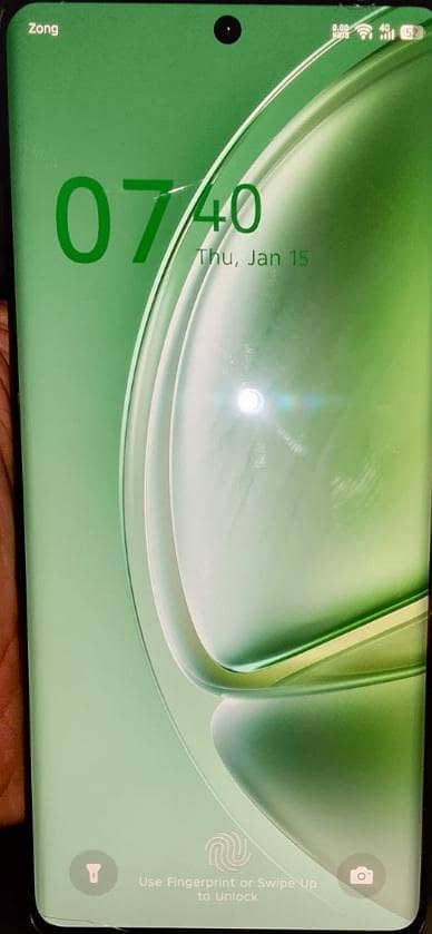 infinix zero 40 with box and charger 11 months warranty