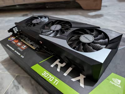 RTX 3070ti gigabyte gaming oc in neat and clean excellent condition