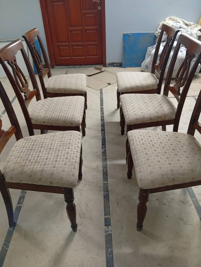 office Table chairs kitchen cabinet Many others 4