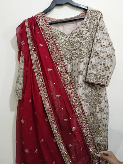 Bridal dress. Only one time weared. 10/ 10 condition.