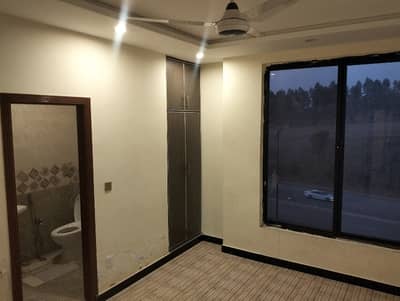 Bahria Enclave sector H 1 bed apartment available for rent lift Nahi hai