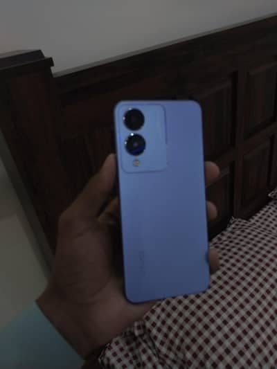 Vivo Y17s