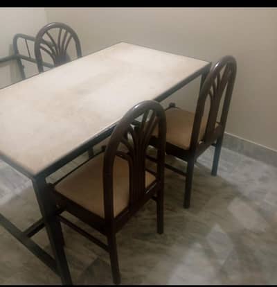 Ms Dining table with marble top