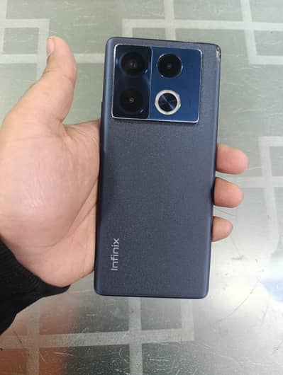 Note 40 pro with box & 70W charger