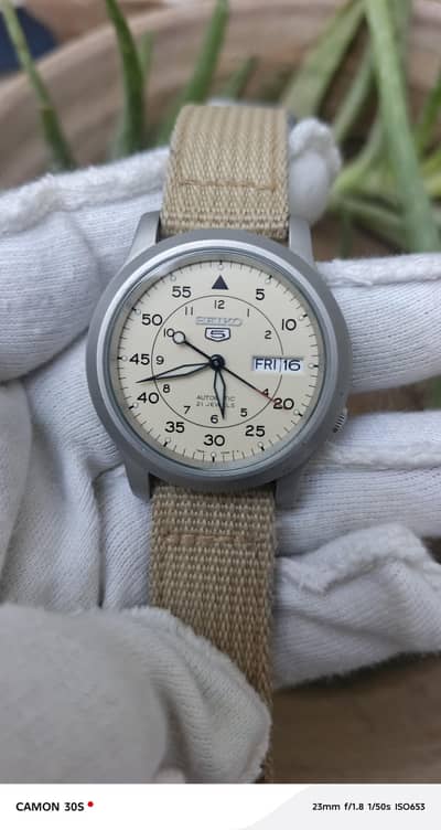 seiko 5 military style