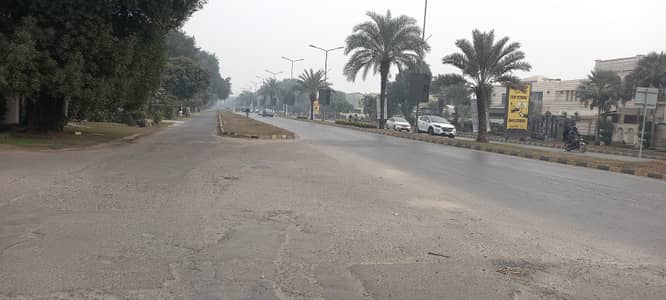 1 Kanal Top Location Plot No- 108 Block Y Phase 7 DHA Lahore For Urgent Sale