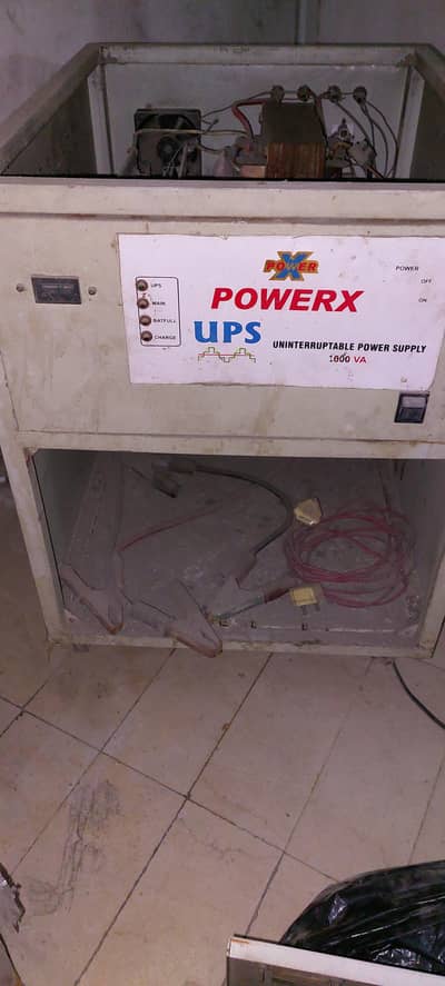 Copper UPS 1500 Watts big size with batteries space