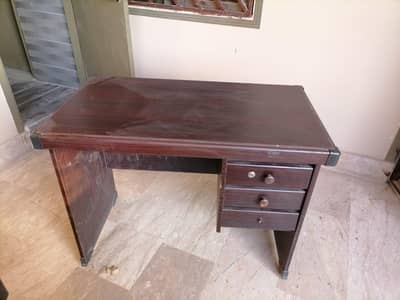 Office Tables and work Stations