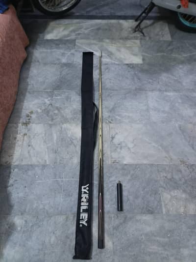 snooker cue