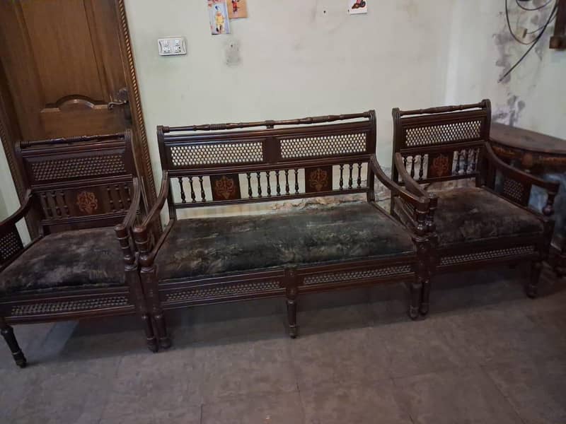 Sofas with Reason able rates | Bulk quantity available 5