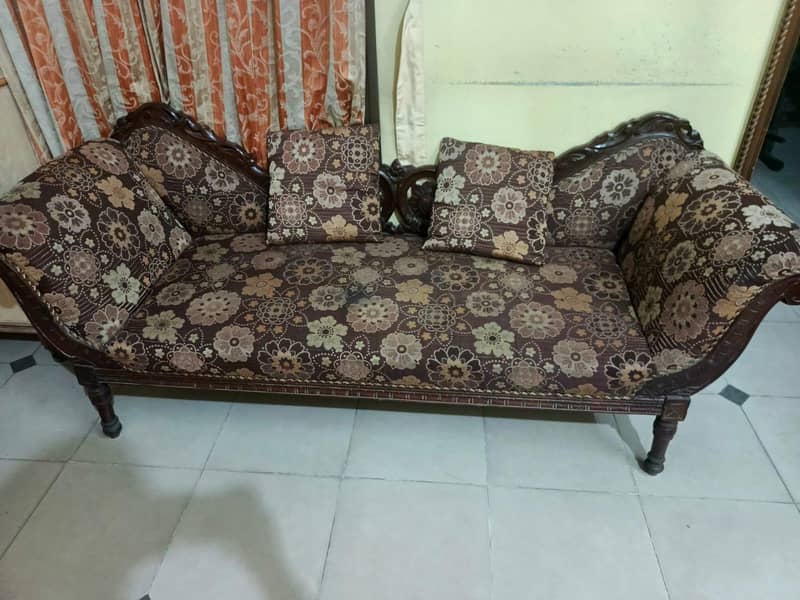 Sofas with Reason able rates | Bulk quantity available 7
