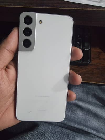 Samsung S22 (8gb 128gb)