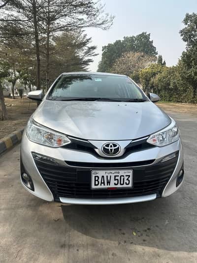 Toyota Yaris 1.5 total even bumpers are genuine condition