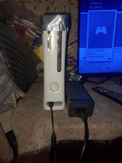 Xbox 360 with 2 Controllers