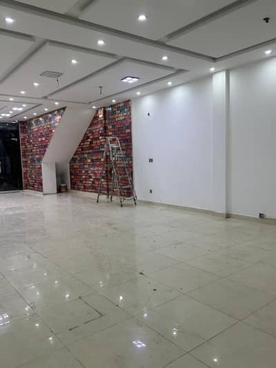 8 MARLA COMMERCIAL HALL FOR RENT IN MILITARY ACCOUNTS SOCIETY NEAR COLLAGE ROAD LAHORE
