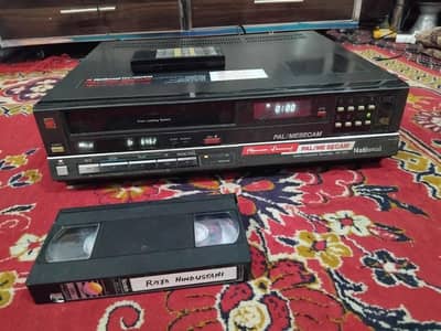 national 380 vcr original remote ok and good condition full working