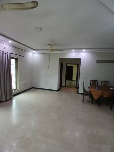 1 Kanal Lower Locked Upper Portion For Rent With All Utility Connection's (Original Pic's Attached)