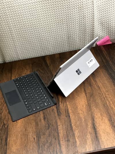 Surface pro 7+ Core i7-11th G7 generation with fingerprint keyboard