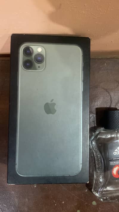 iPhone 11 Pro Max for sale or exchange with iPhone 13