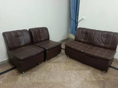 Good condition sofa set for sale