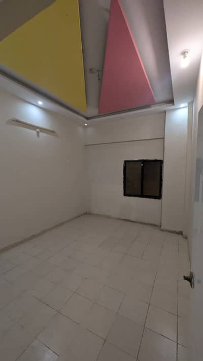 2 bed dd flat Blue Sky Building