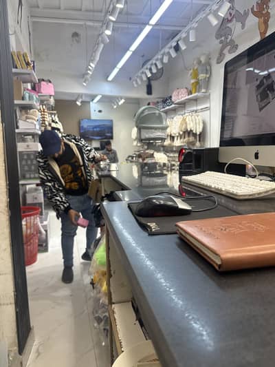 Garments shop Salesman