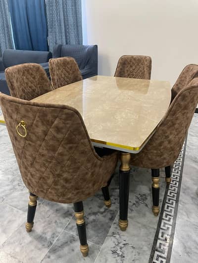 Six seater Dining set