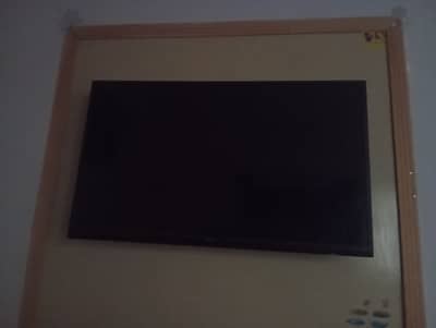 Genex 40 inch condition 10.10 smart box k sath
