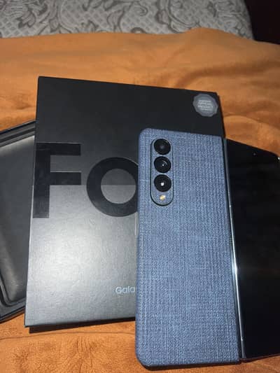 Samsung Z fold 4