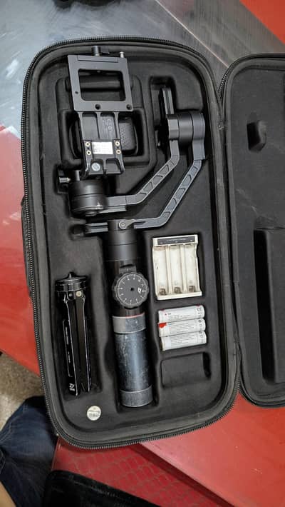 Zhiyun Crane 2 – Professional Gimbal Stabilizer